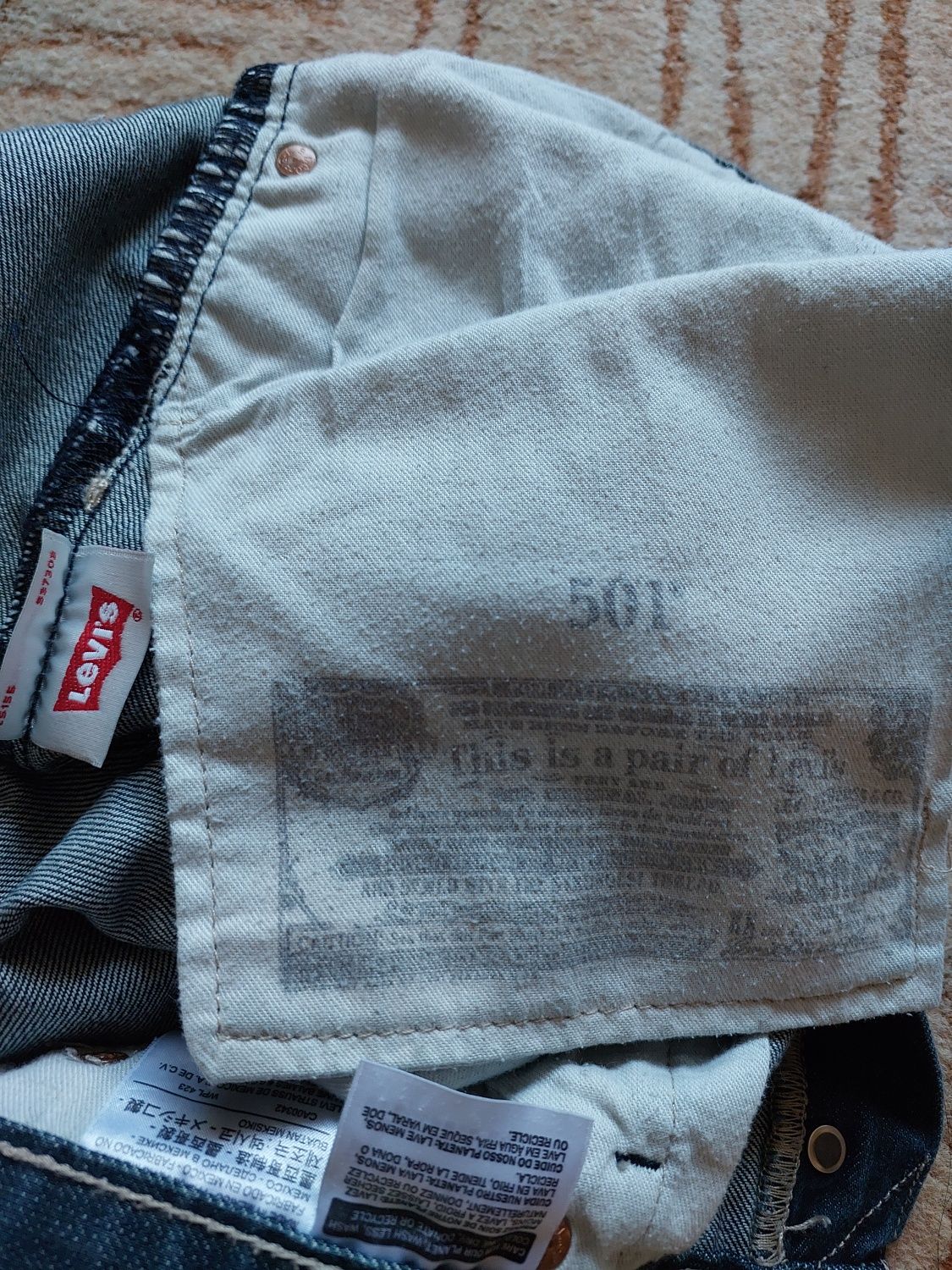 Джинсы Levi's 501