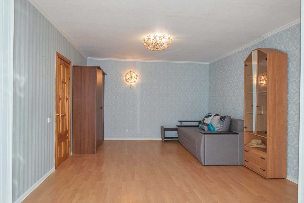 2к. 61м. ул. Антоновича 91/14, угол Лабораторная. Кирпичный.