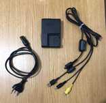 Carregador de bateria Sony original + USB, Cabo A/V (portes grátis)