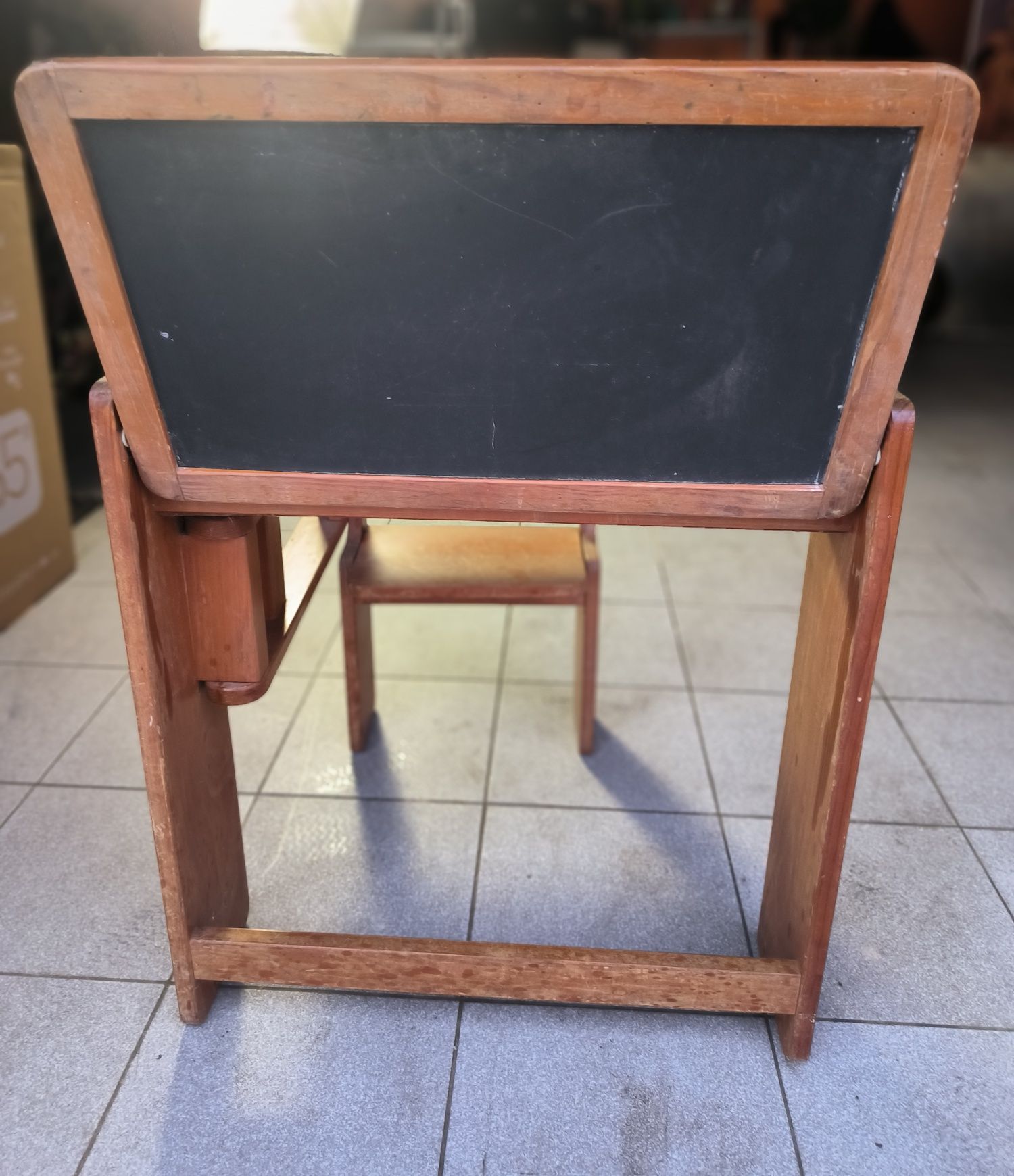 Cadeira de Estudo Vintage e Rara