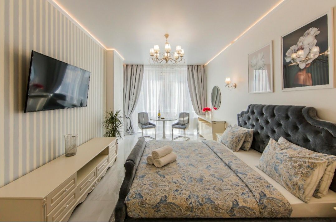 Подобово Панорамна квартира з новим ремонтом, Smart Plaza