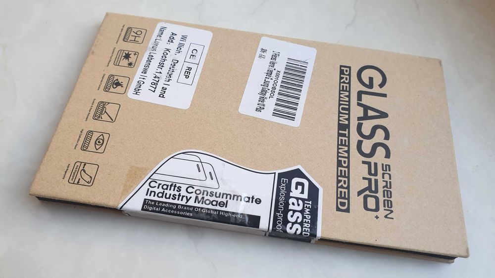 Продам 2 защитных стекла на samsung galaxy note 10+