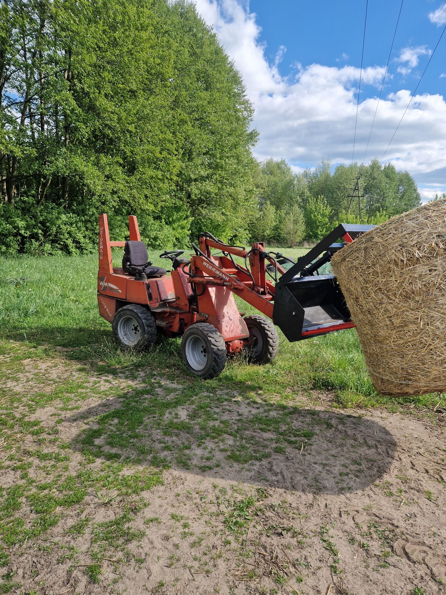 Miniladowarka weidemann 1050 w ładnym stanie