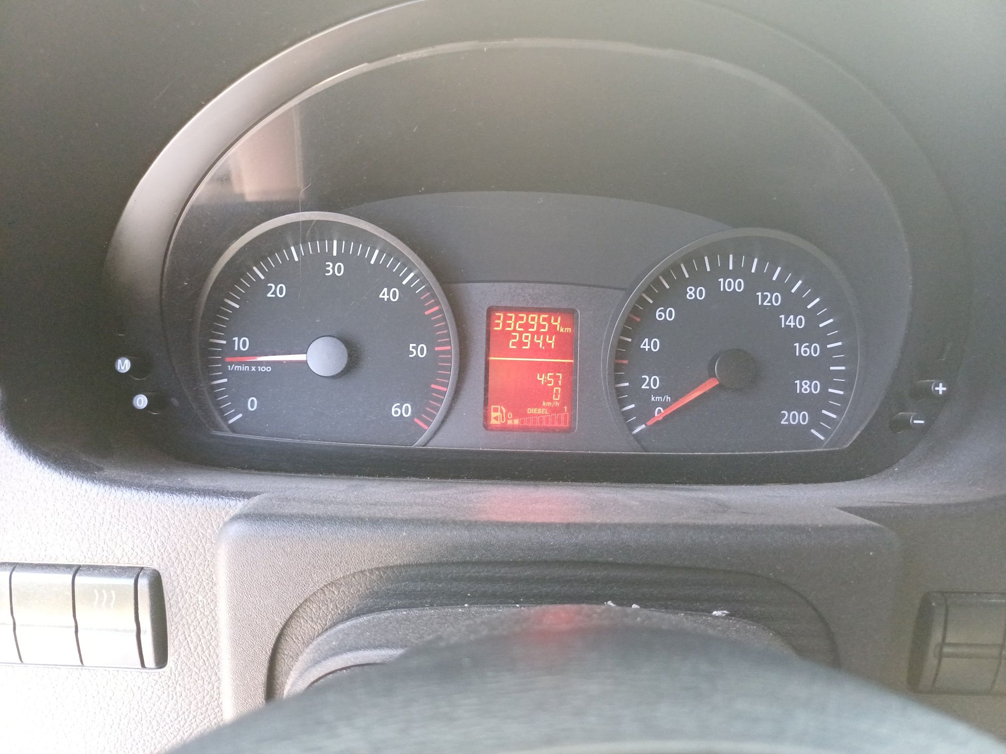 Вантажний бус  двухкатковий Volkswagen crafter 2008р. грузовий вольцва
