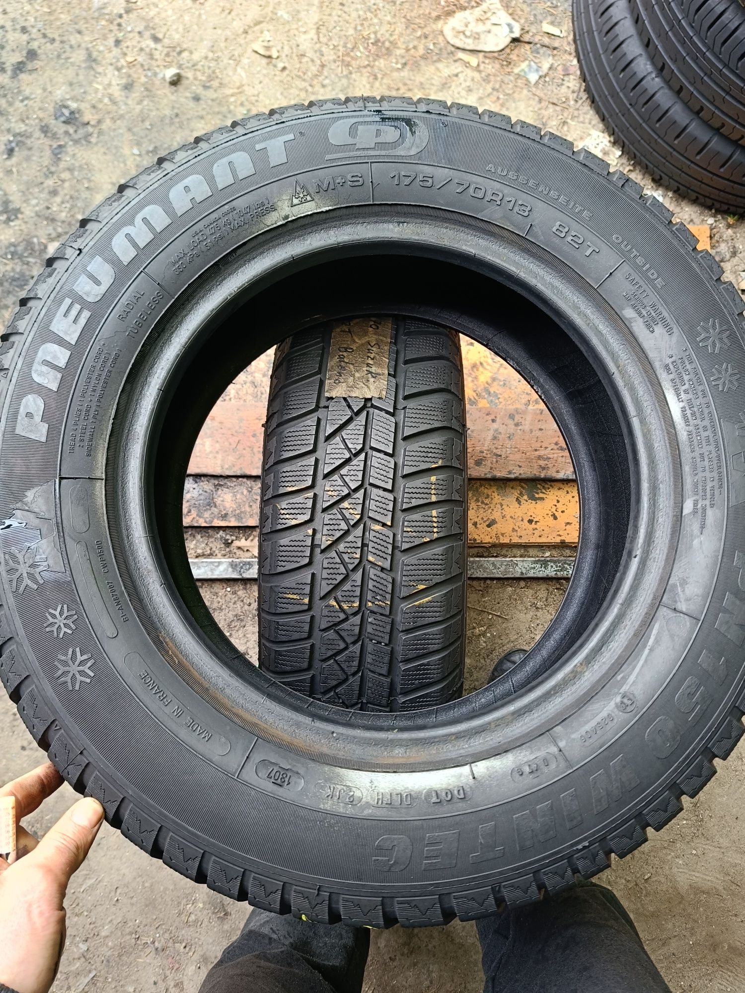 Opony zimowe 175/70r13