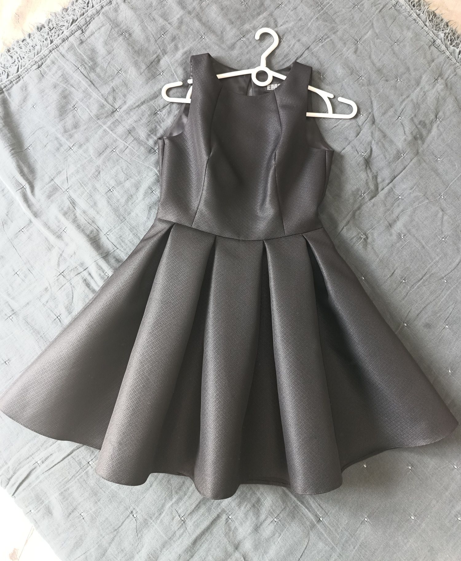 Sukienka czarna mini  Emo r 36