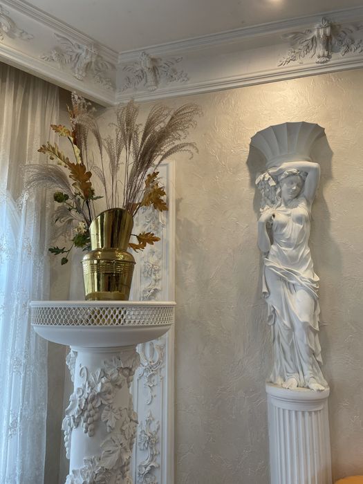 Колони з гіпсу для декору