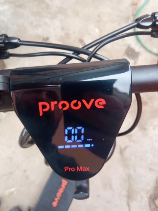Електросамокат proove