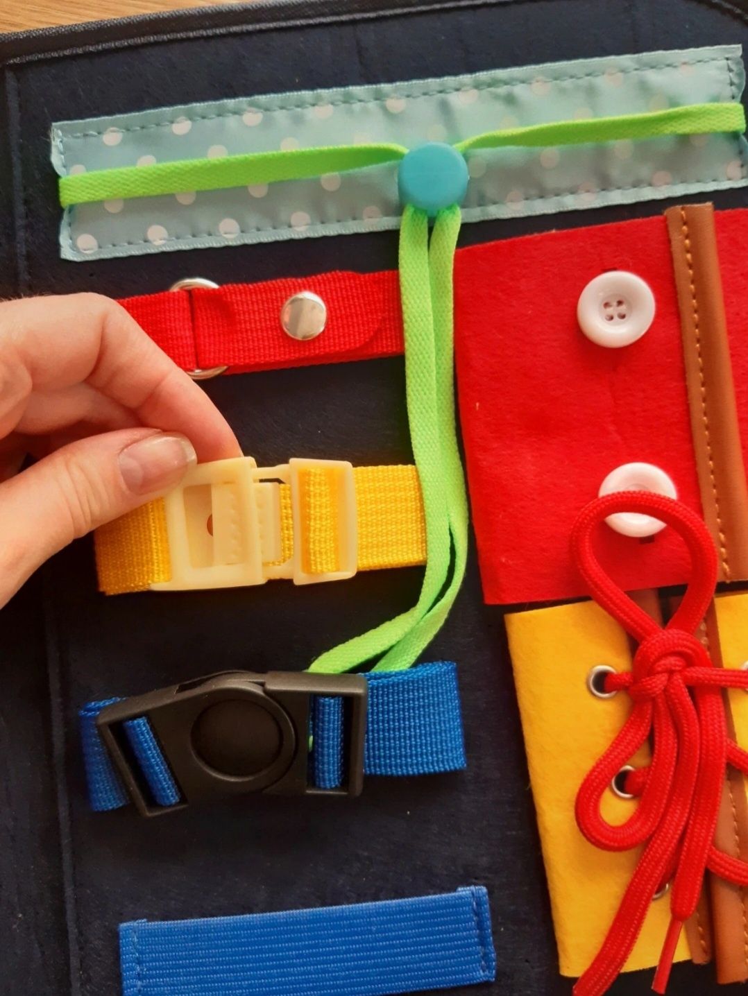Montessori nowa teczka walizka tablica sensoryczna manipulacyjna