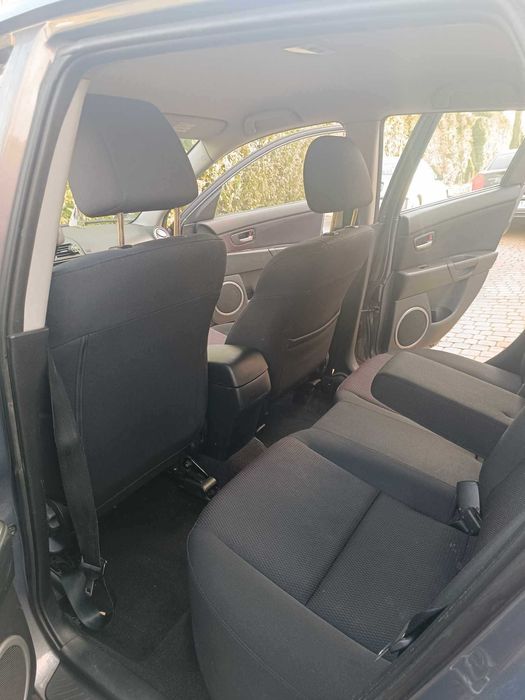 Mazda 3 w benzynie z 2008: sprawny samochód od prywatnego właściciela