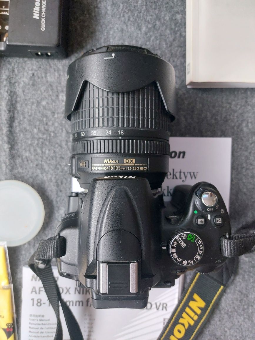 Nikon D5000 plus obiektyw Nikkor 18-105 ,zestaw