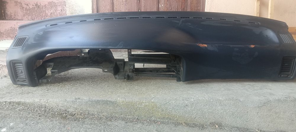 Tablier/consola central Toyota Corolla 1.8D