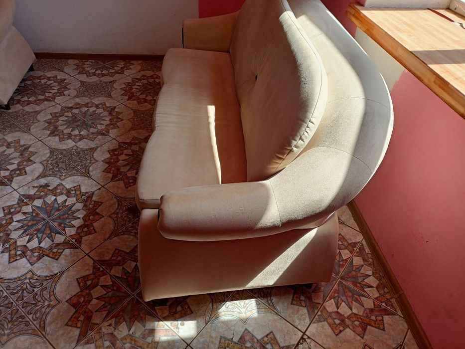 Диван розкладний (французька розкладушка) + два крісла