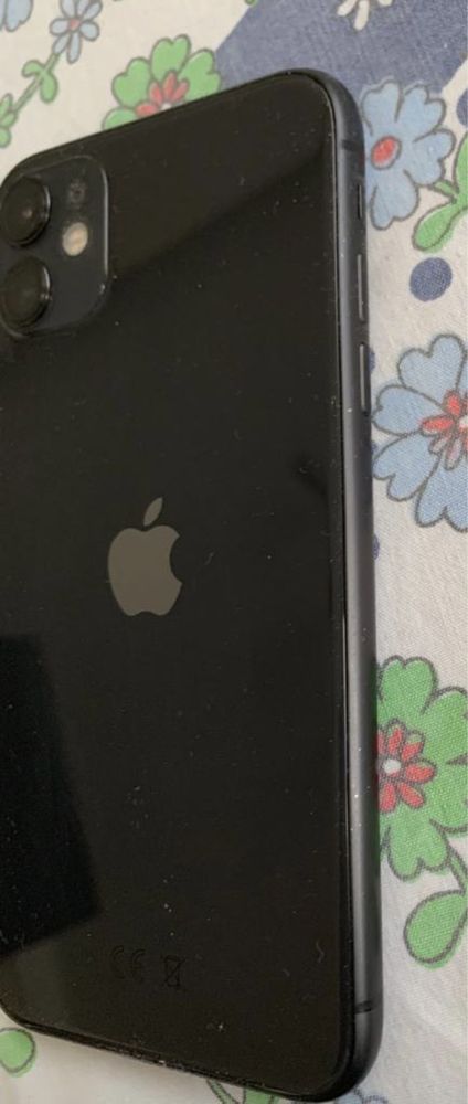 iPhone 11 64gb cor Preto com caixa e fatura sem garantia