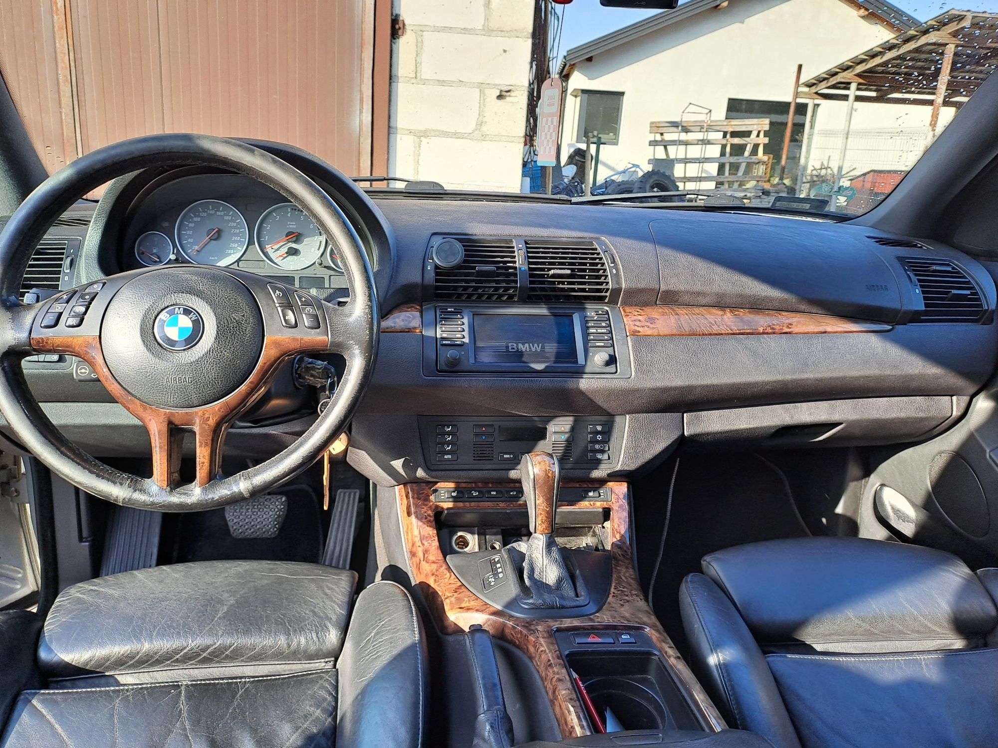 BMW X5 4.6is LPG bardzo ładny