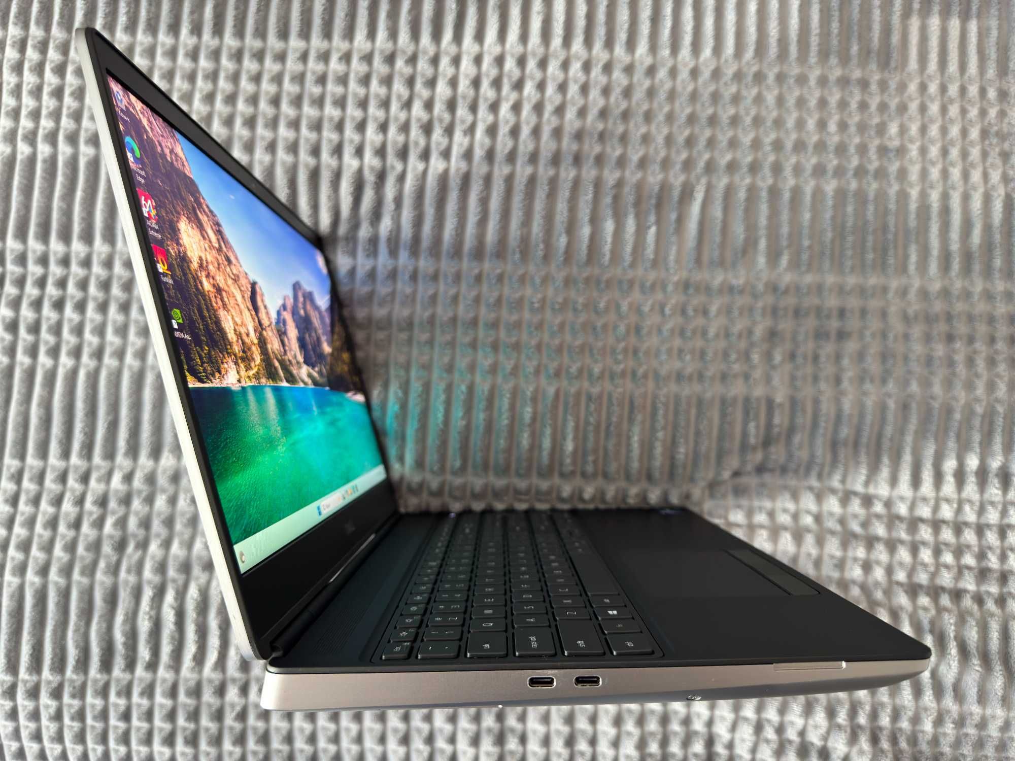 Ноутбук Dell Precision 7560 | i7-11850H RTX A4000 | Ram-64 SSD-256 IPS