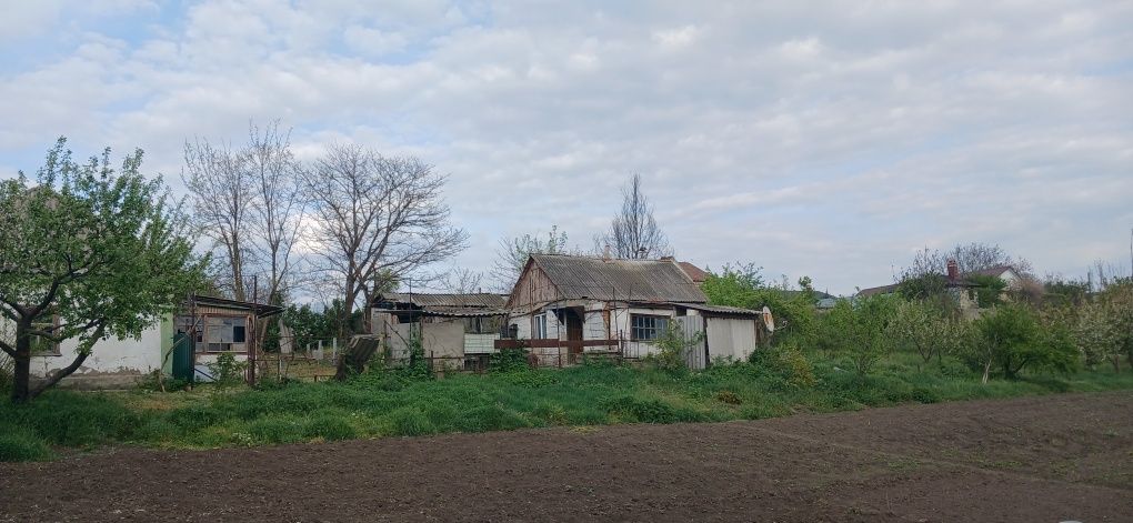Продається стара хата