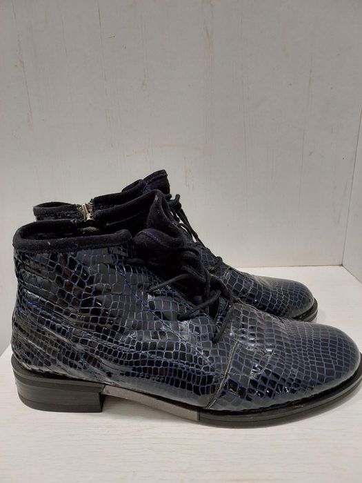 41 размер Жен.натур.кож. ботинки под крокодил 2000 гр