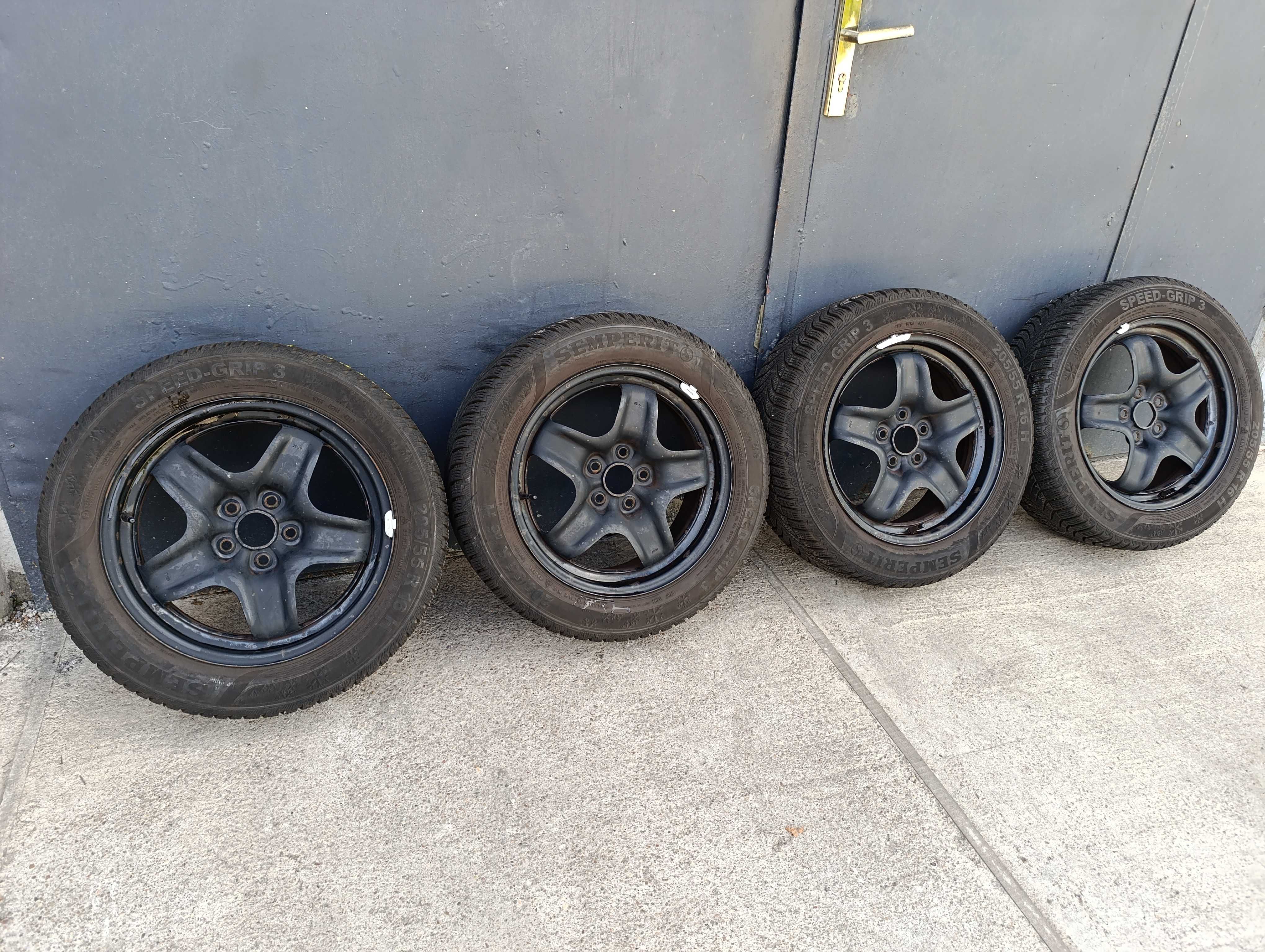 Koła zima Opel Astra K 5x105 6.5" ET41 205/55 r16 Semperit 2017r 6mm