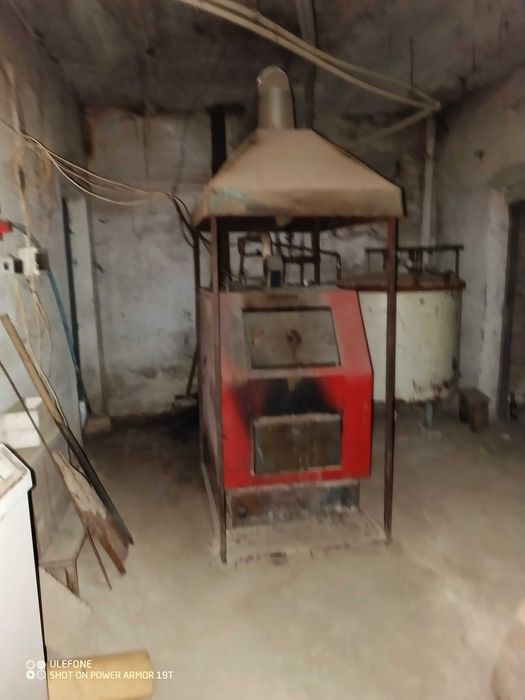 Виробничі приміщення, готель, ресторан, склад