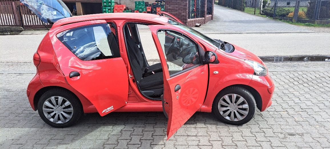 Toyota aygo 1.0 5 drzwi