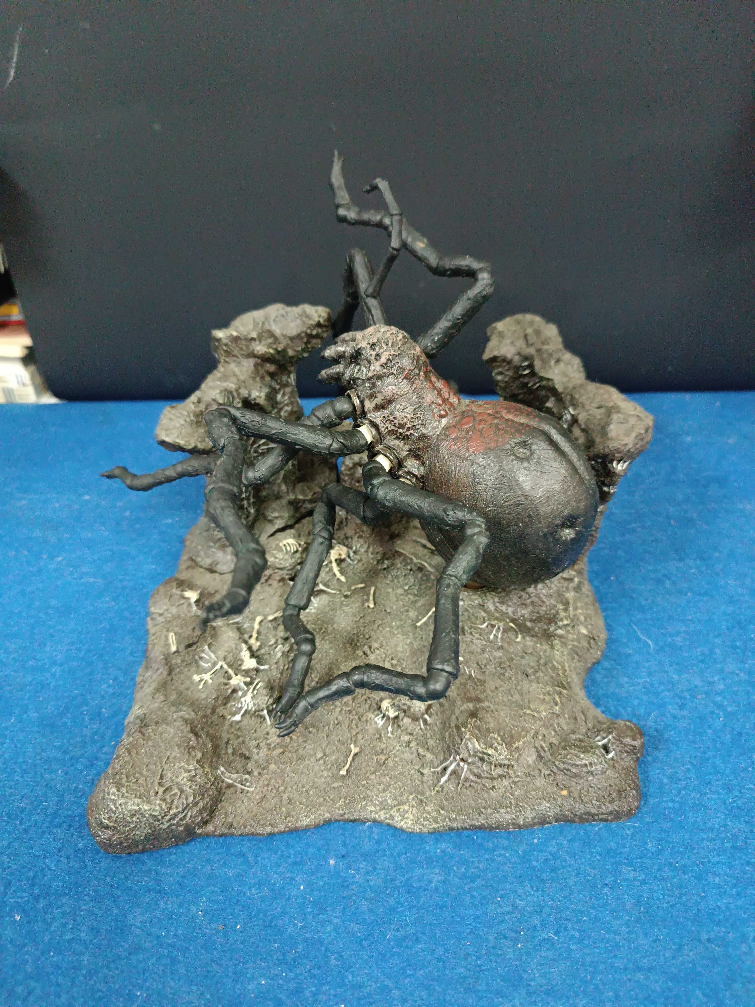 Brinquedo Senhor dos Aneis Shelob's Lair