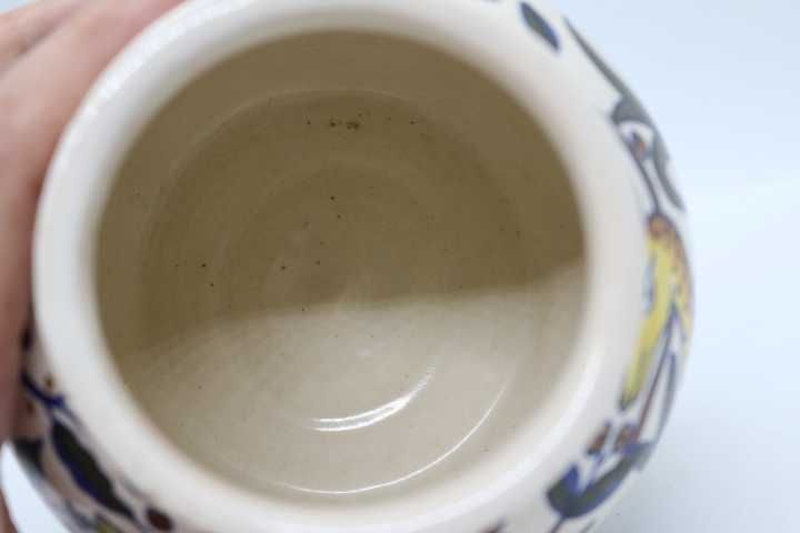 Pote em faiança do Museu Nacional do Azulejo