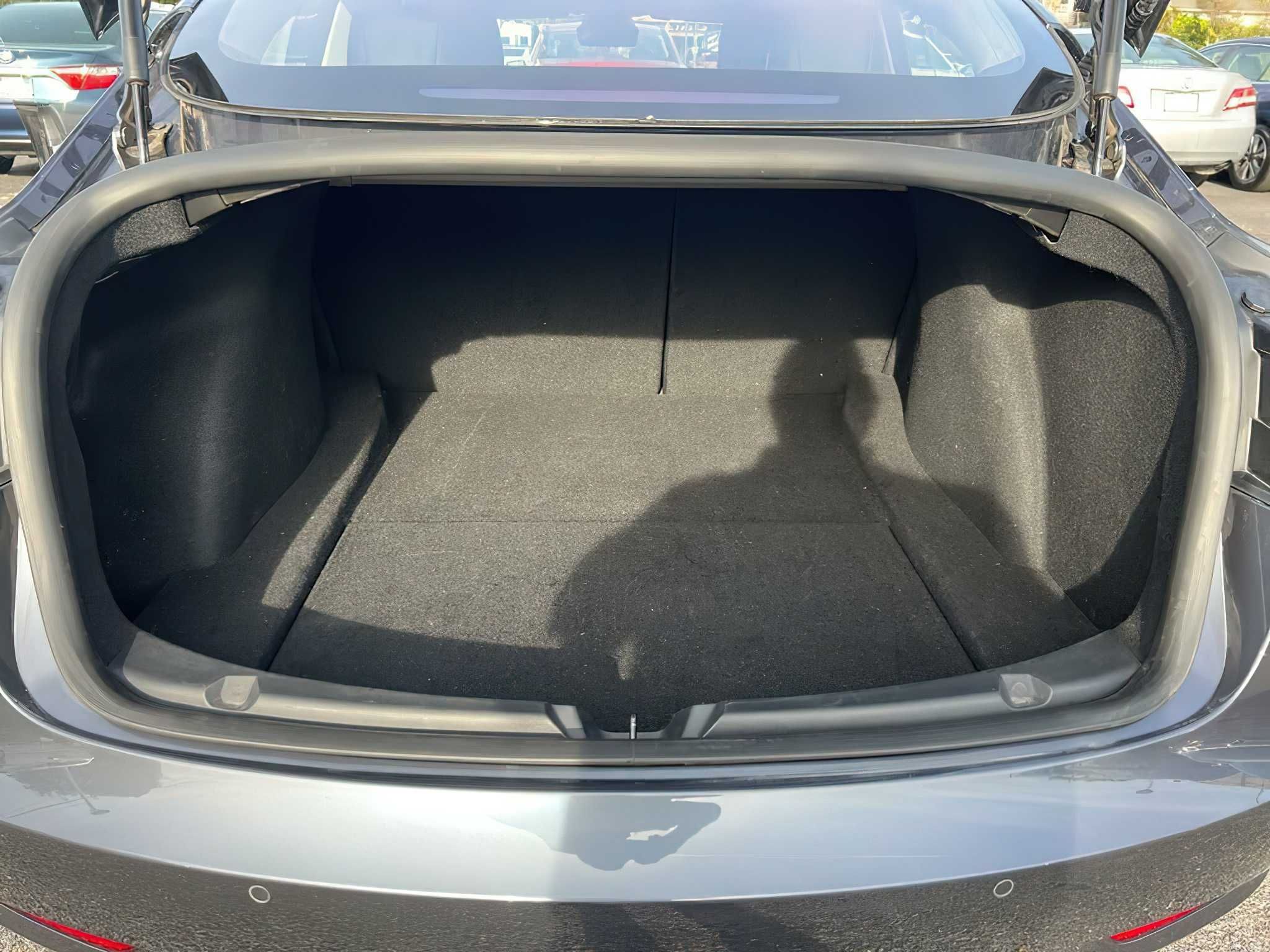 Tesla Model 3 2017