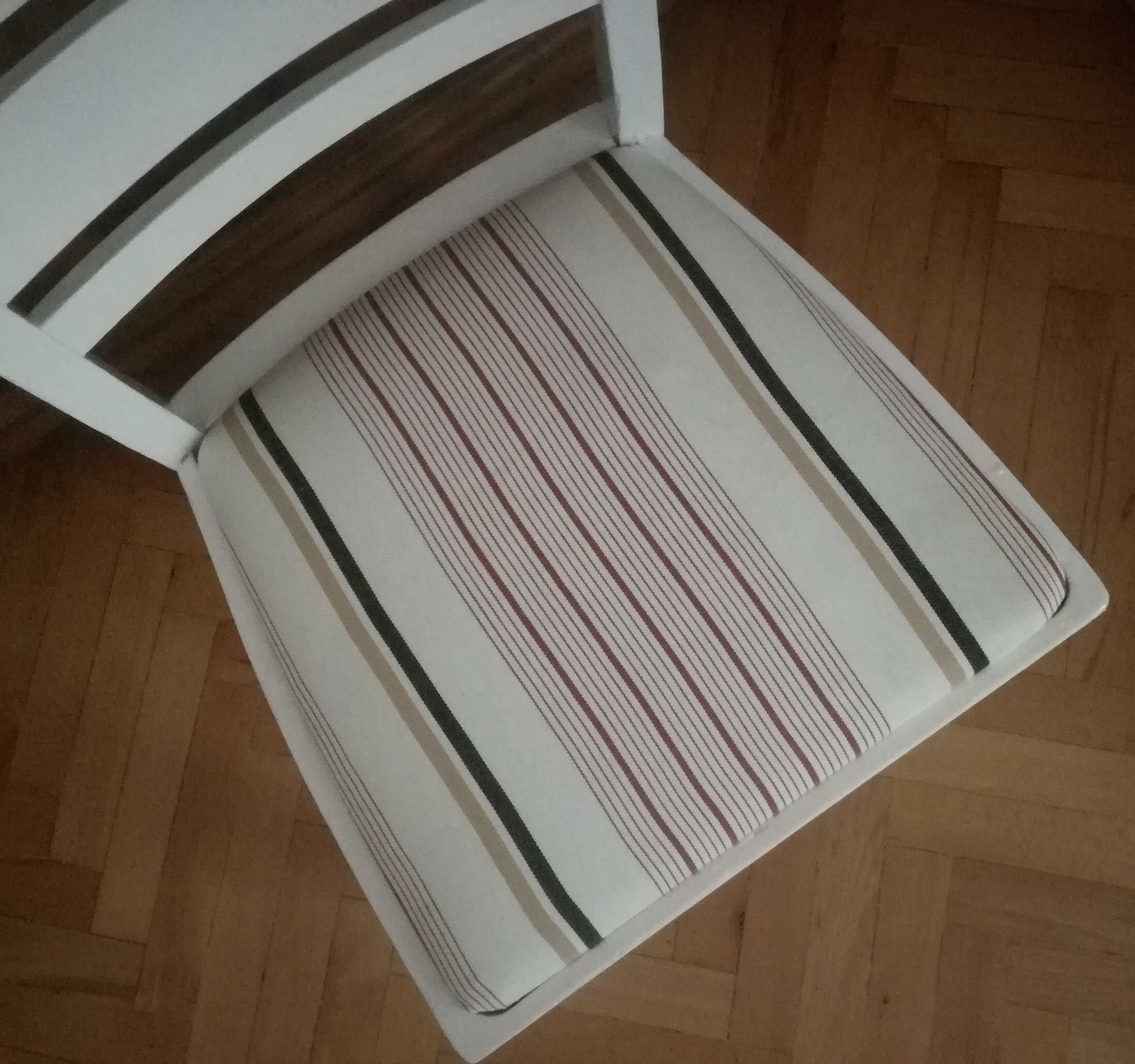 Odnowione stare Krzesło białe PRL styl prowansalski art deco vintage