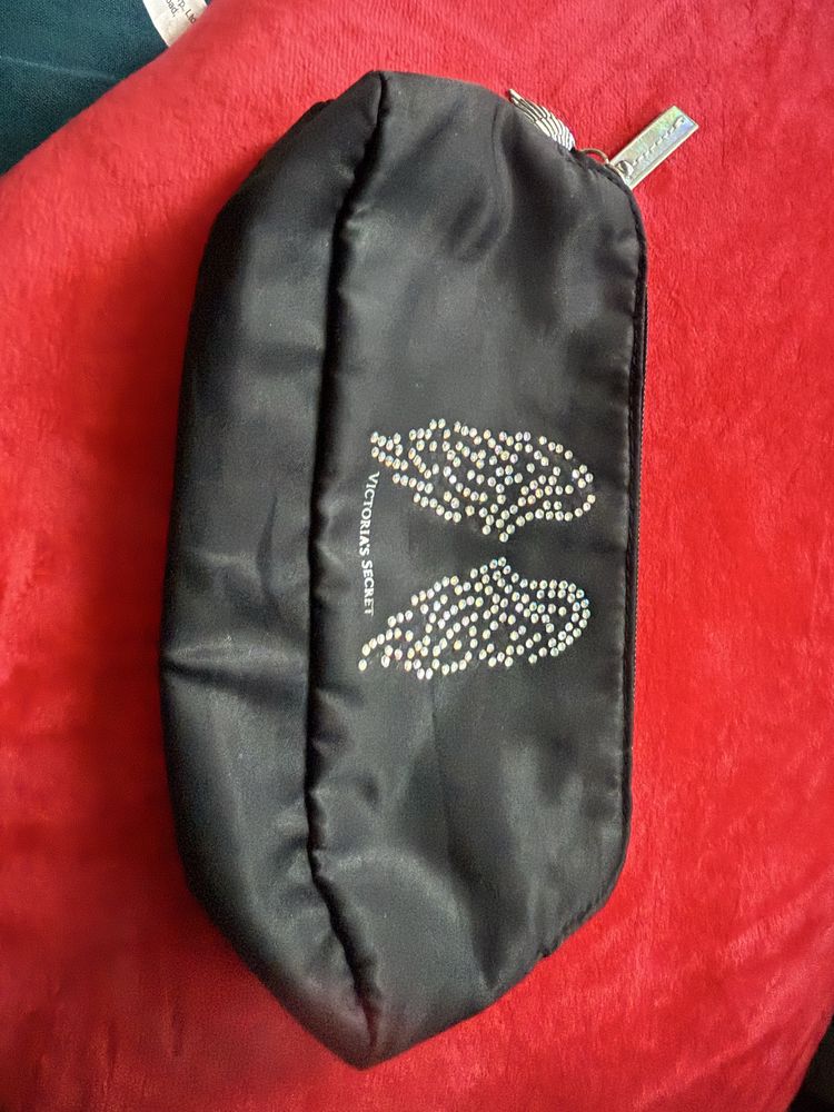 Kosmetyczka Victoria Secret. stan bdb