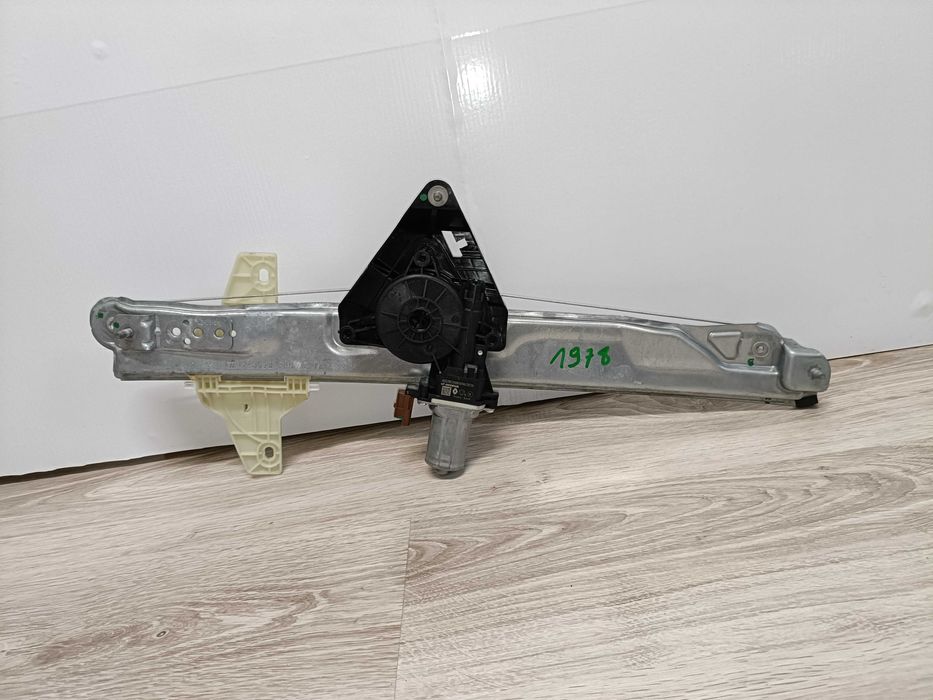 Renault Logan 3, Sandero3 Mechanizm podnoszenia szyby prawy przód