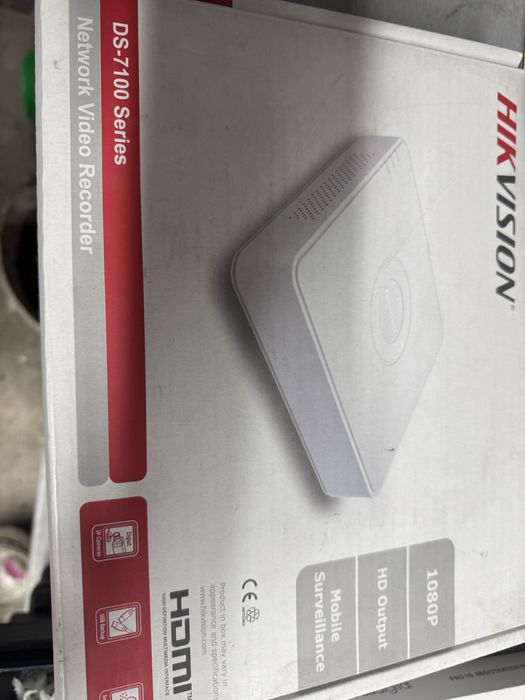 8-канальный сетевой видеорегистратор DS-7108NI-Q1