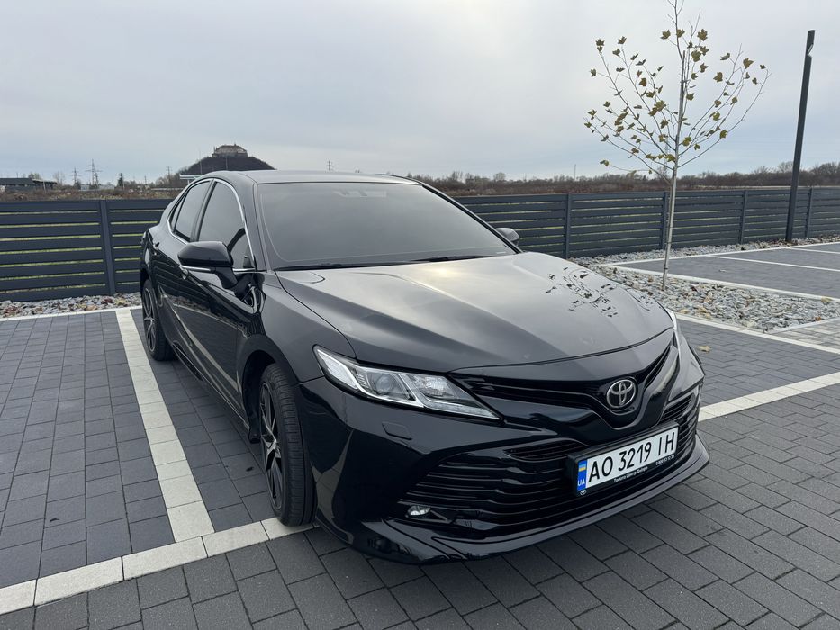 Toyota camry 2020р.