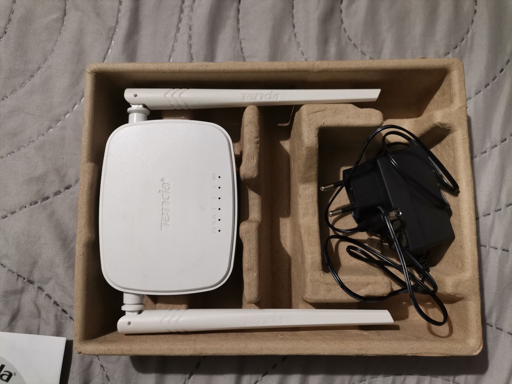 Tenda Router N300 model N301