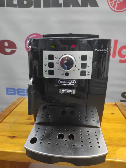 Кофемашина  Delonghi ECAM22.110.B