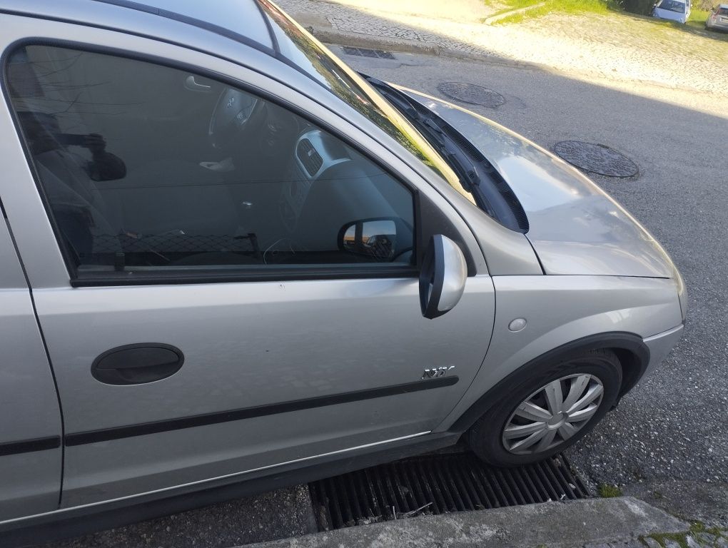 Opel Corsa C, econômico