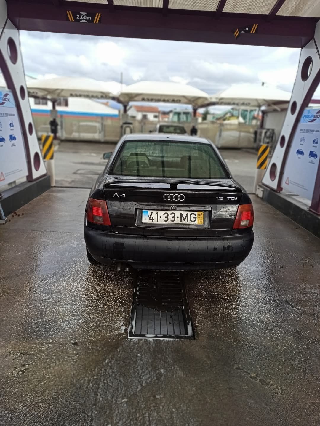 Audi A4 1.9TDi 90cv ler anúncio