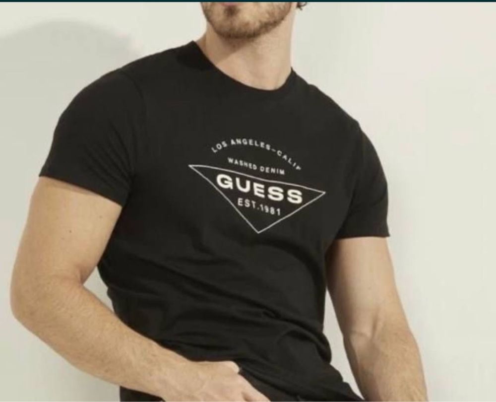 Мужские футболки Guess черные белые серые Гесс сумка унисекс шорты