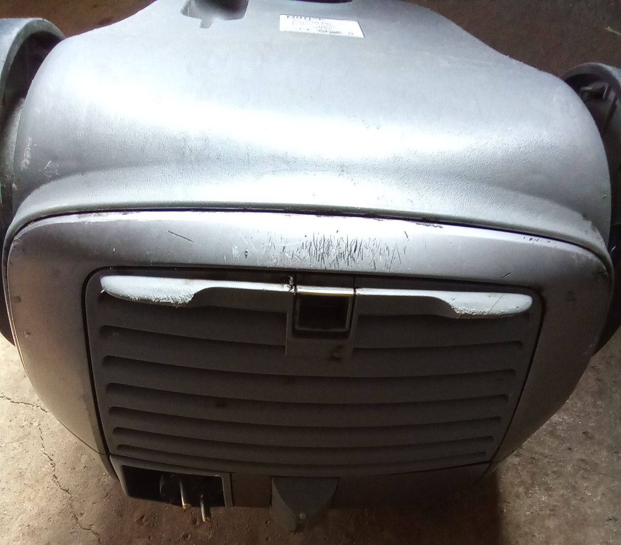 Nilfisk Bravo HE odkurzacz 2000 W profesjonalny