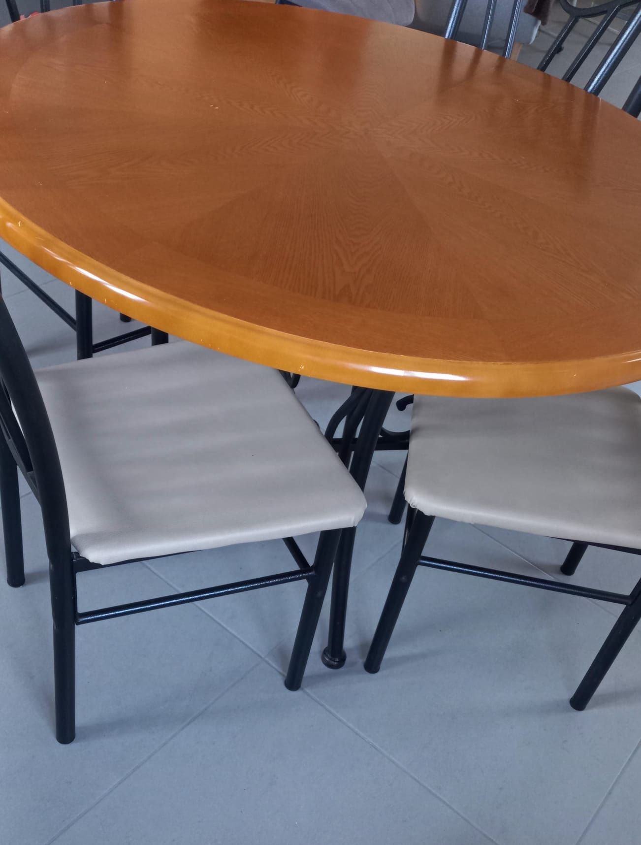 Mesa jantar redonda + cadeiras
