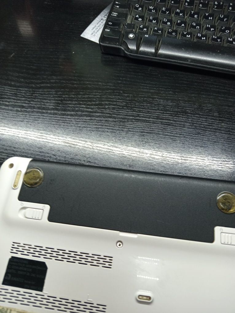 Нетбук DELL inspiron mini 1012 10.1 intel N450 2 RAM 120 HDD