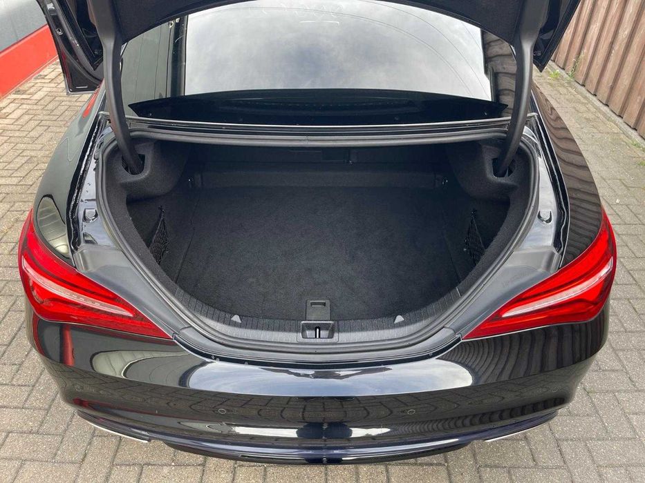Mercedes-Benz CLA 200 amg