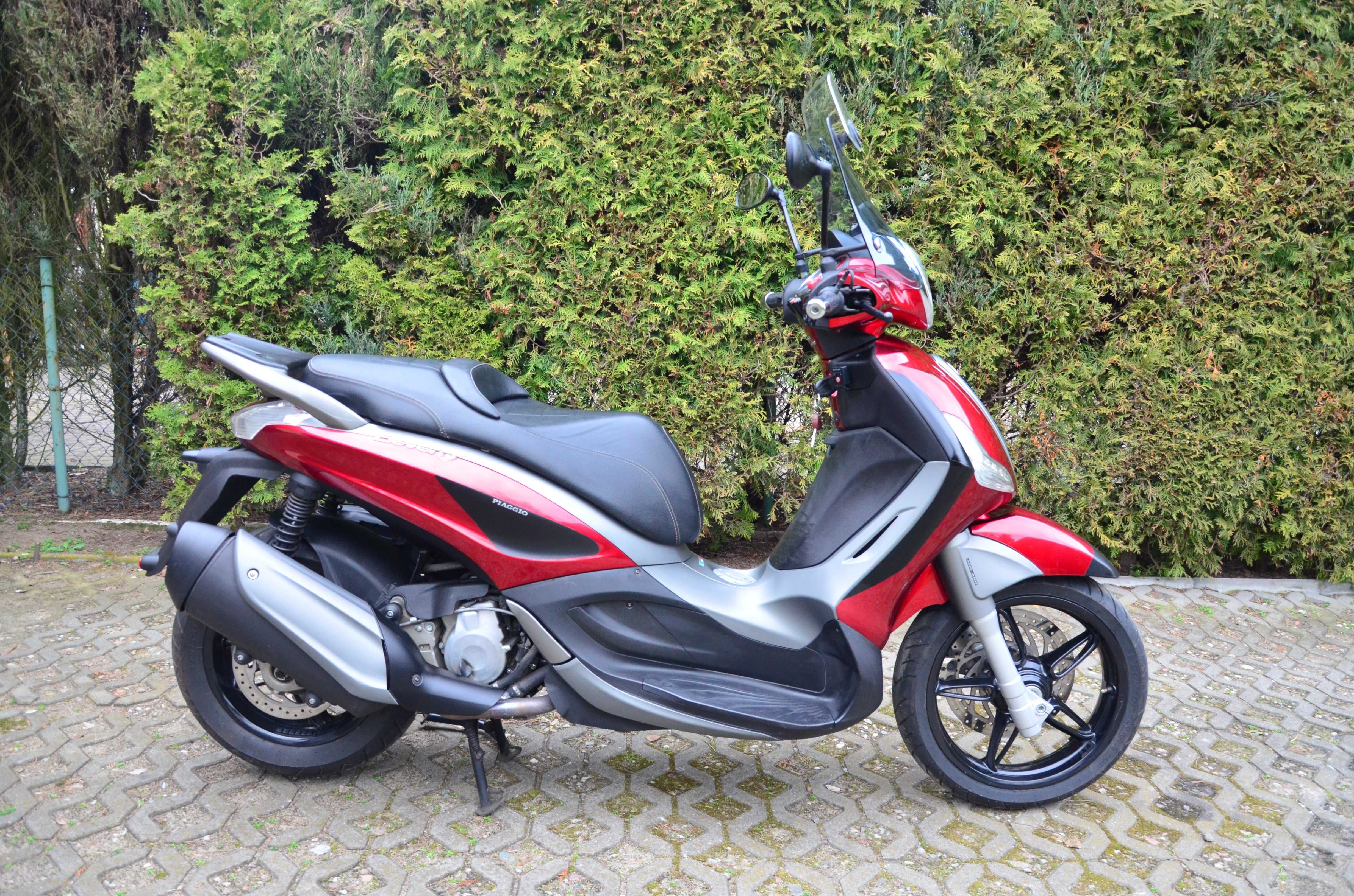 Piaggio Beverly 350 ABS ASR SPORT TOURING niski przebieg zobacz film