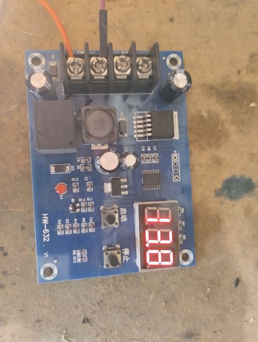 Модуль управления зарядкой акамулятора