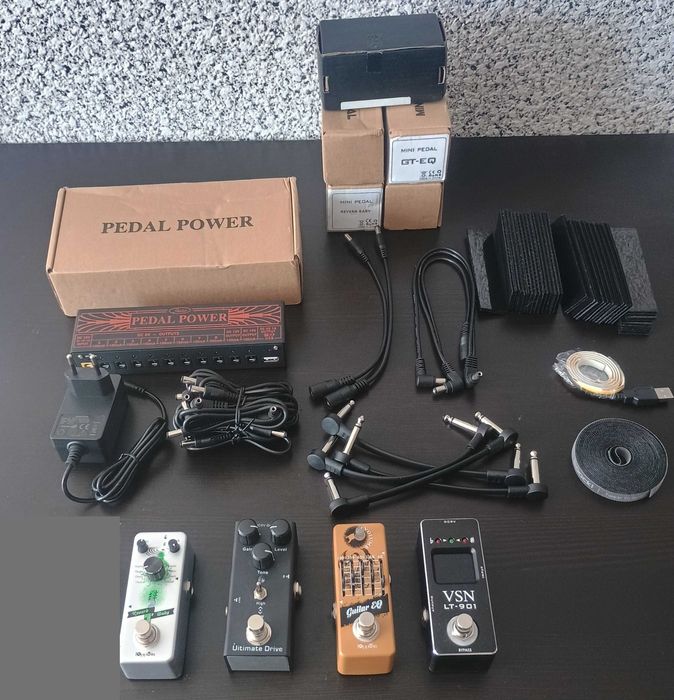Pełen zestaw efektów gitarowych - Tuner, Korektor, Przester, Reverb