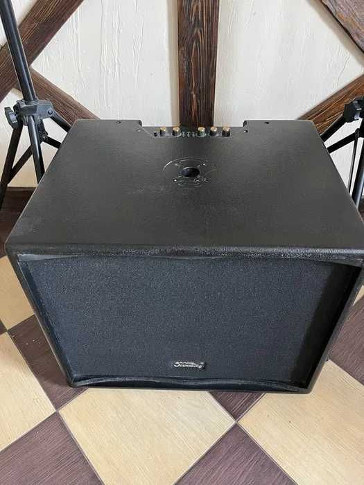 Проф. акустіка SoundKing S 115 SA. 700 Вт. колонки-саб-мікрофон  Б/у.