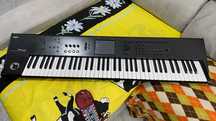 Korg M50 73 Teclas