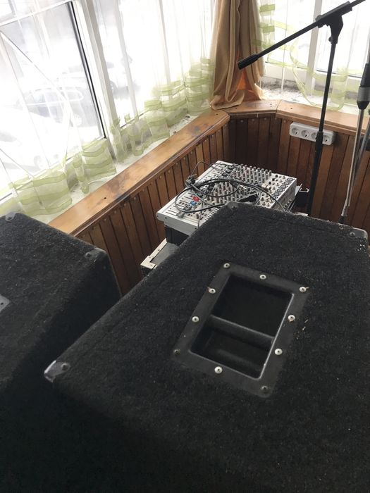 Музична установка в зборі