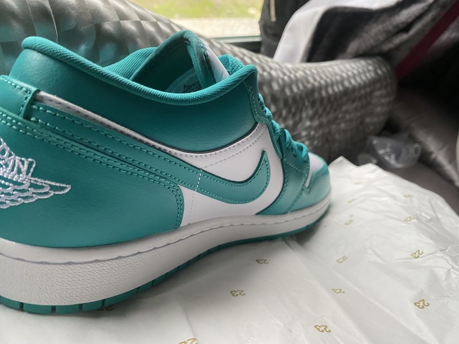 Jordan 1 New emerald low