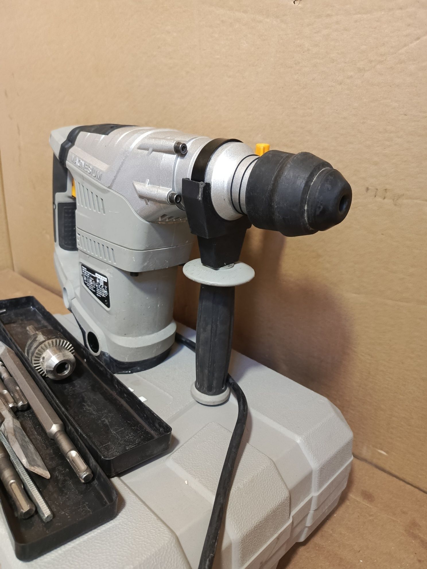 Mlotowiertarka udarowa titan SDS plus mlot udarowy TTB631sds